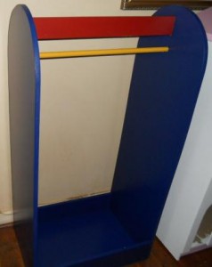 Small Fantasy clothes rack in primary coloursi